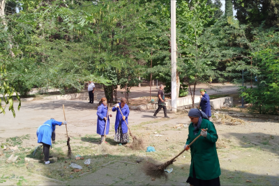 "Dəmiryolçular" parkında təmizlik işləri görülüb - FOTO