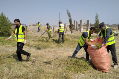 Gəncədə Yəhudi qəbiristanlığında təmizlik işləri görülüb - FOTO