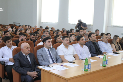 Gəncədə peşə təlimlərini bitirən məcburi köçkünlərlə görüş keçirilib - FOTO