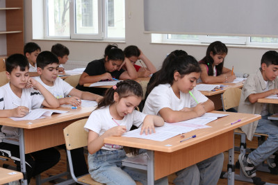Gəncə və Göygöl liseylərinə qəbul imtahanı keçirilib - FOTO