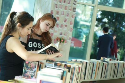 Azərbaycanda oxucuların sayı artdı - RƏSMİ