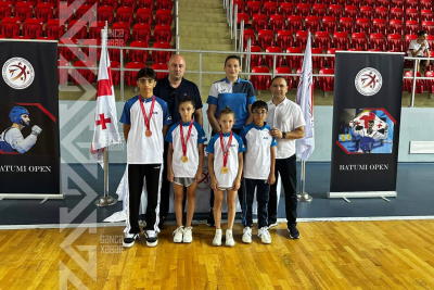 Şəhid Elbrus Hüseyinovun iki qızı qızıl medal qazanıb - FOTO