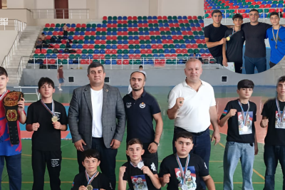 Gəncəli idmançılar medalları SÜPÜRDÜLƏR