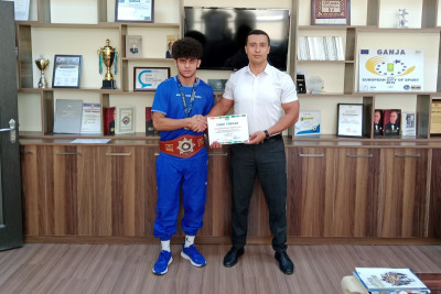 Gəncəli dünya çempionuna Fəxri Fərman verildi