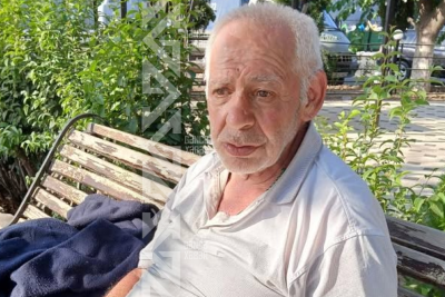 "Məni qocalar evinə götürmədilər" – Gəncədə parkda yaşayan 67 yaşlı kişi