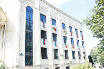 Gəncənin 10 məktəbi qrant müsabiqəsinin qalibidir