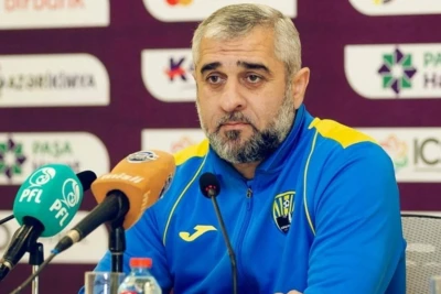 Azarkeşləri təhqir edən "Kəpəz"in baş məşqçisi istefaya göndərildi