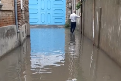Gəncədə mərkəzi küçənin acınacaqlı durumu