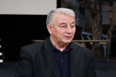 Əməkdar artist işdən çıxarıldı