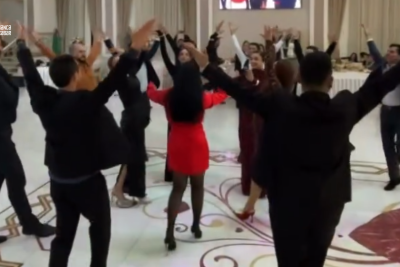 Gəncəli rəqqaslardan həmkarlarına hədiyyə