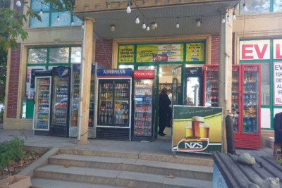 Gəncədə bu marketdə saxta alkoqollu içki aşkarlanıb