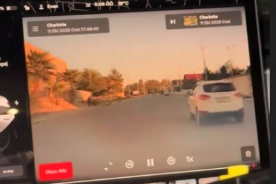 Qazaxda "Tesla" aşdı - ANBAAN GÖRÜNTÜLƏR