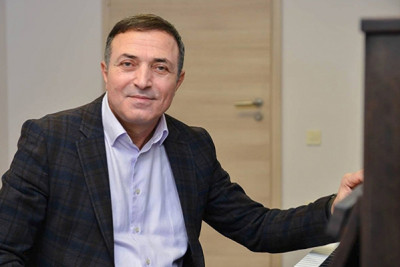 Xalq artisti qəzaya görə Gəncədəki konsertini təxirə saldı