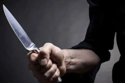 Sərxoşların davası: 26 yaşlı gəncəli bakılını başından bıçaqladı