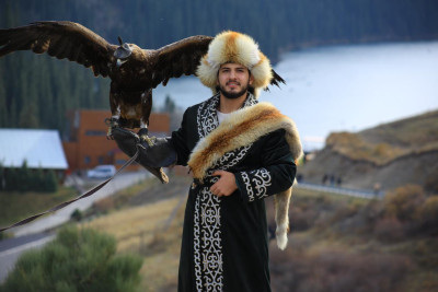 Türk ruhunu Qazaxıstanda ucaldan GƏNCƏLİ