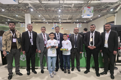 Məktəblilərimiz SAF 2025-dən 3 qızıl medalla qayıtdı