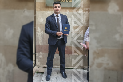 Gəncəli universitet müəllimi alim oldu