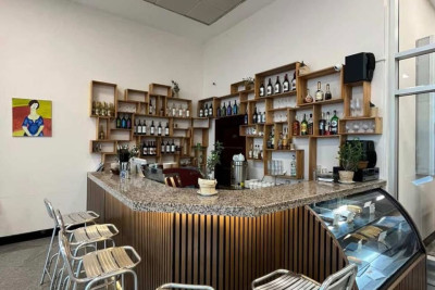 Gəncədə barmen axtarılır