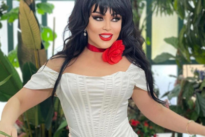 "Toyda oxuyub pul qazanan, utanmaz-utanmaz fəxri ad istəyir" - Afət Fərmanqızı