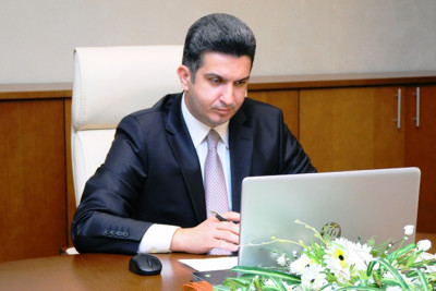 İcra başçısı iki nəfəri işdən çıxardı