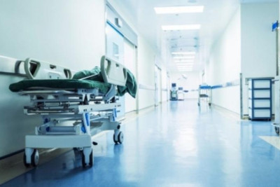 23 yaşlı gənc kəsici alətdən xəsarət alıb