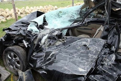 Avtomobil hasara çırpılıb, ölən və xəsarət alan var