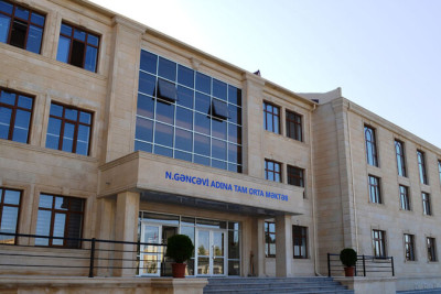 Direktor məsuliyyətsizliyi – Yuxarı sinif şagirdləri dərsə gəlməyib