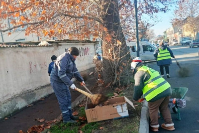 Gəncə küçələrində təmizlik işləri görülüb