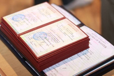 Kağız diplomlar tarixə qovuşur