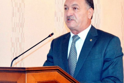 Keçmiş icra başçısının oğlu adam GÜLLƏLƏDİ