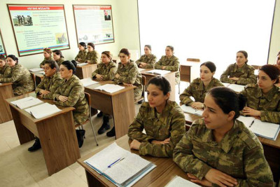 Qadınlarla bağlı hərbi xidmət haqqında - Qanuna dəyişiklik edilir