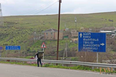 Alman gənc ailəsi ilə mübahisə edib "səyahət"ə çıxdı - Qazaxda həbs olundu