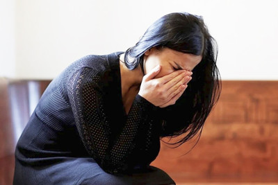 İçəndə uşaqlarımızı öldürə bilər - Əri tərəfindən döyülən qadın