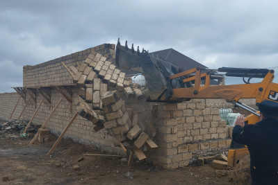 Gəncənin bir neçə ərazisində qanunsuz tikintilər aşkar edilib