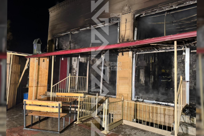 Gəncədə kafe yanaraq kül olub