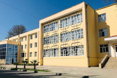 Bu universitetin müəllimlərinə bayram pulu veriləcək - 500 AZN