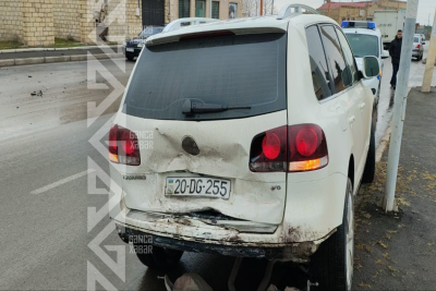 Gəncədə qəza baş verib, 2 nəfər yaralanıb