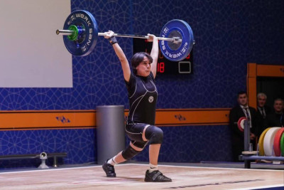 Gəncə idmançılarından ağırlıqqaldırma üzrə YÜKSƏK NƏTİCƏLƏR