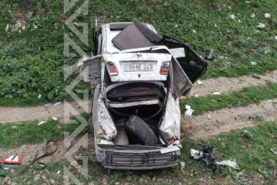 Maşın dərəyə aşdı, sürücü öldü