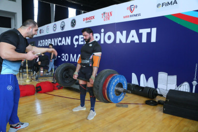 Gəncəli stronqmen zirvədə: Azərbaycan rekordu