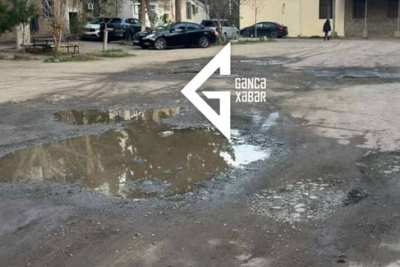 Gəncədə binaların qarşısındakı gölməçələr - ŞİKAYƏT