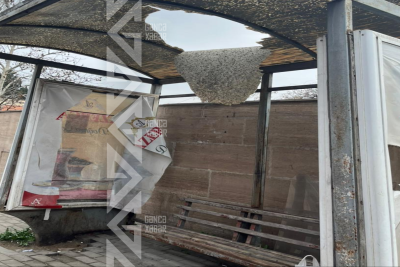 Sakinlərin narazılığına səbəb olan qədim dayanacaq