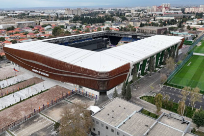 Gəncə şəhər stadionunda ot örtüyü salınır? – İDDİA