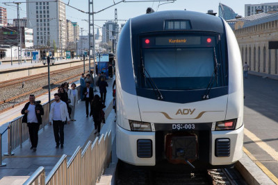 Bakı-Ağstafa-Bakı qatarı Kürdəmirdə də dayanacaq