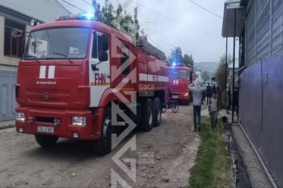 Fərdi yaşayış evində yanğın: yardımçı otaq külə döndü