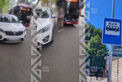 Gəncədə "BakuBus" dayanacaqları MAŞINLARIN əlində qalıb