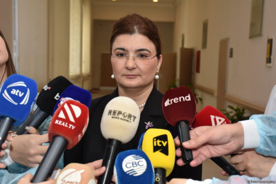 Nazirlik rəsmisi: "Uşaqların sosial şəbəkələrdə kiberbullinqə məruz qalma ehtimalı daha çoxdur"