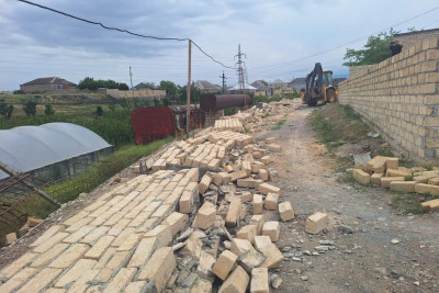 Gəncədə qanunsuz tikililərə qarşı monitorinqlər davam edir