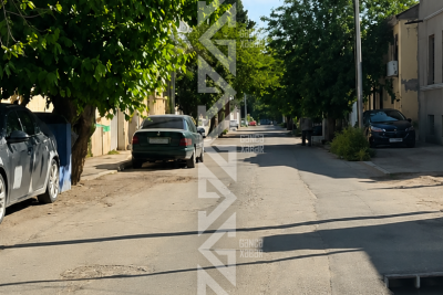 Eminbəyli küçəsində sürücülər çuxurlarla mübarizə aparır