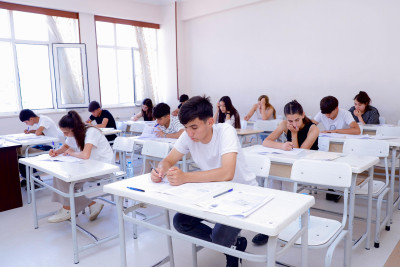 Özəl universitetlərdə ən çox seçilən ixtisas qrupu